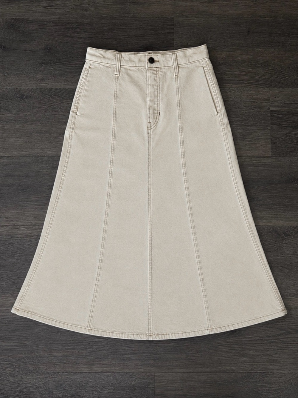 NWOT Banana republic lightweight denim Cream Women's Skirt size 0